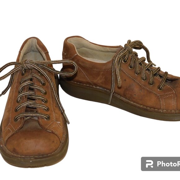 Dr. Martens Shoes - Dr. Marten's 8A58 Oxford Lace-Up Shoes Brown Distressed Leather Size 5 Vintage